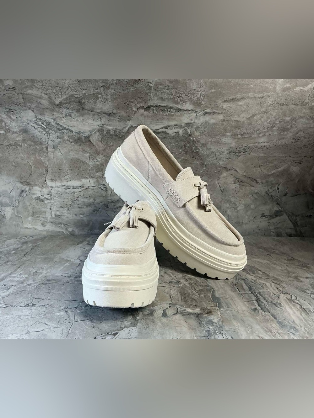 Converse Chuck Taylor All Star Lugged Heel Loafer Platform Suede Women’s Shoes - Picture 5 of 6
